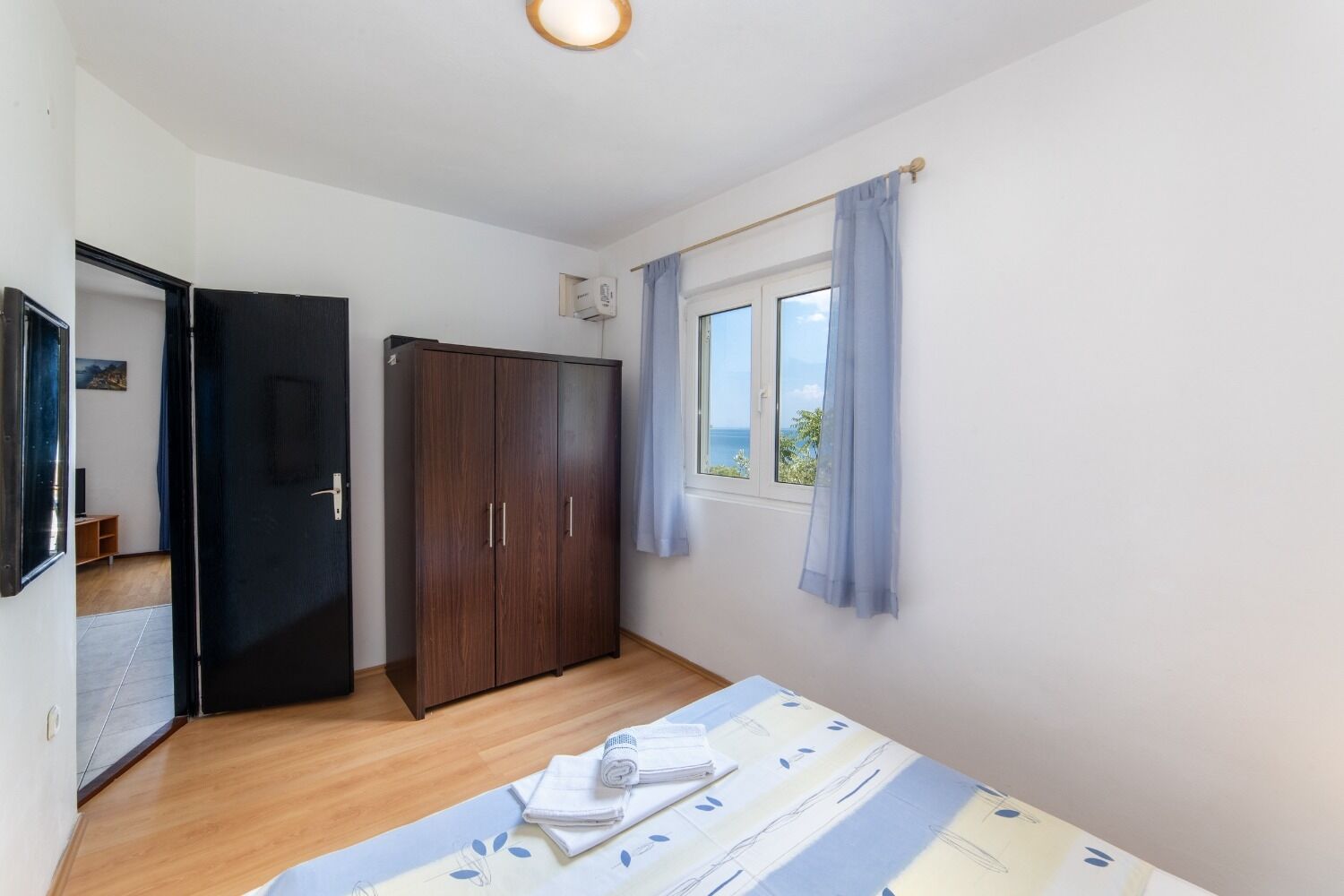 Apartments More 10392-A3