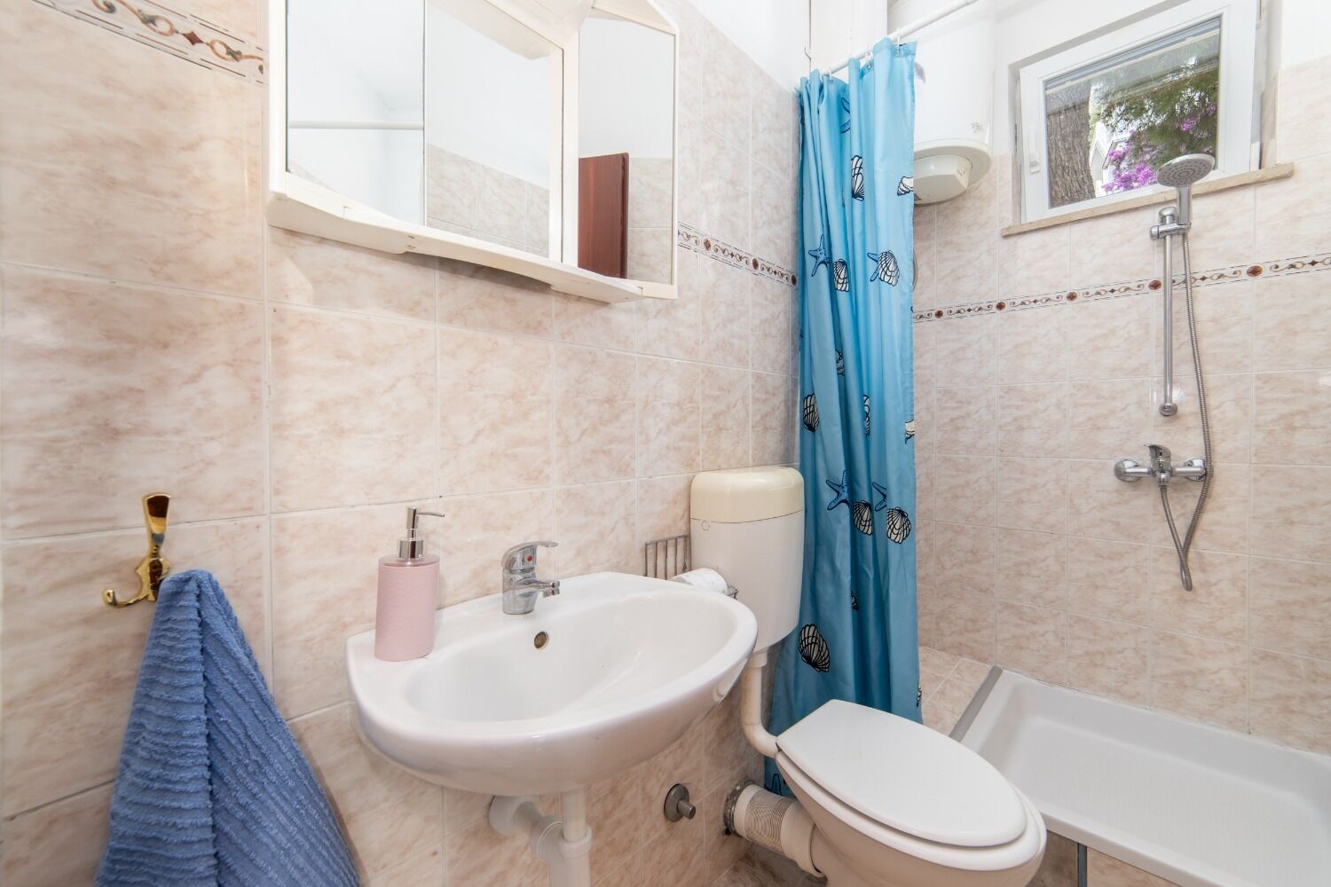 Apartments More 10392-A4