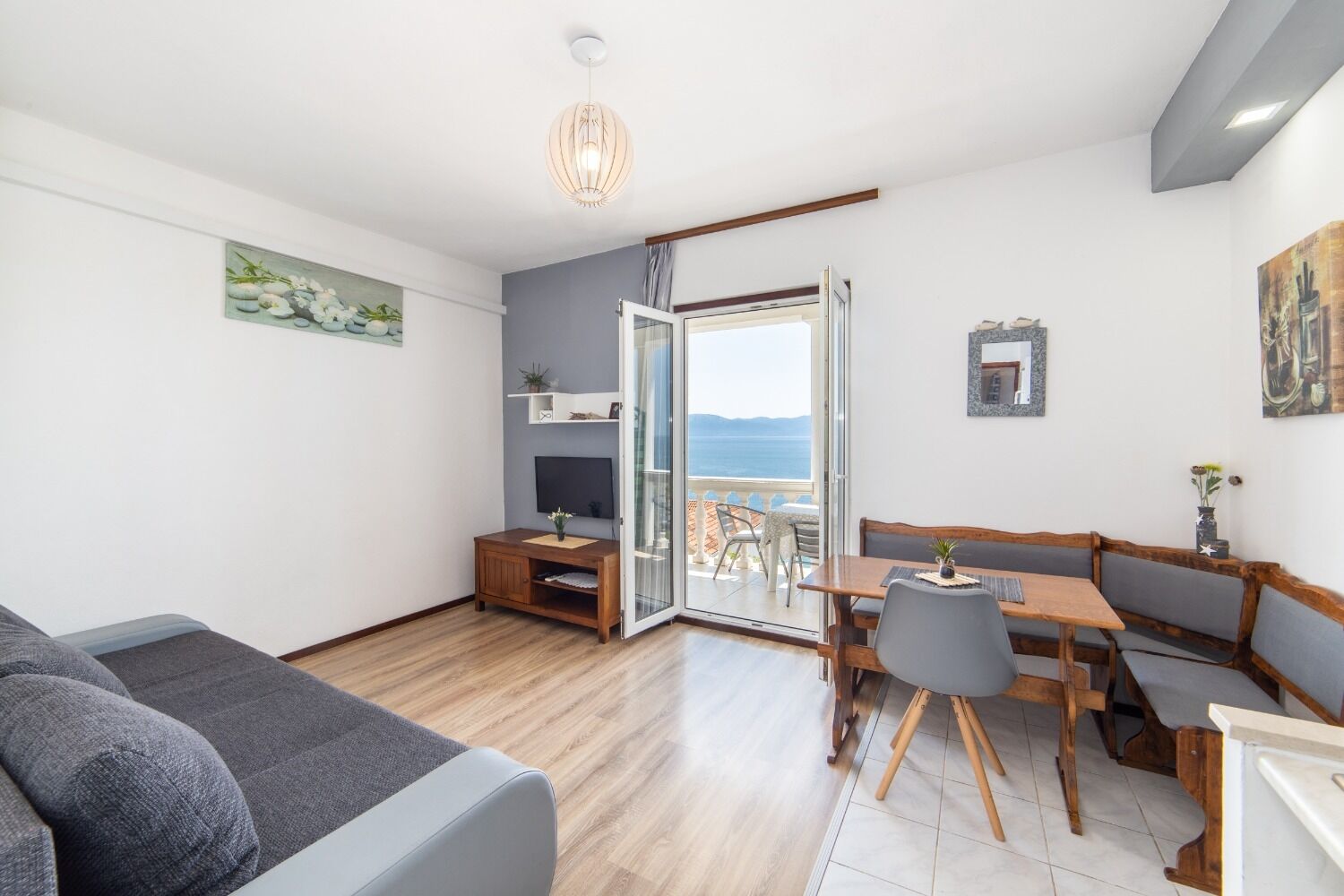 Apartments More 10392-A5