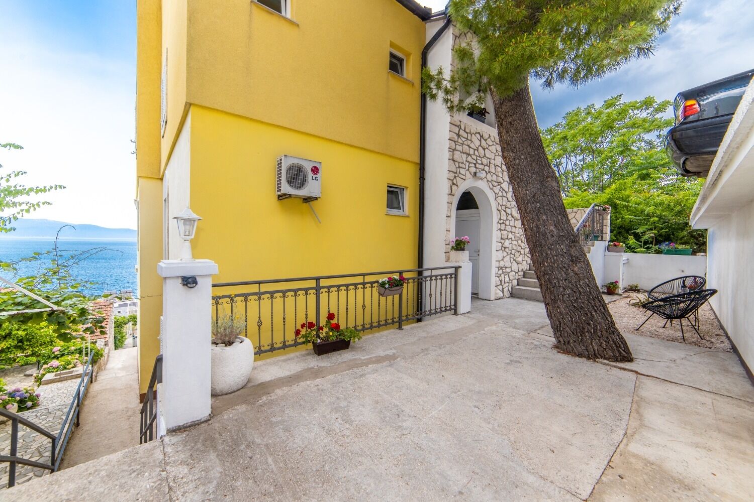 Apartments More 10392-A1