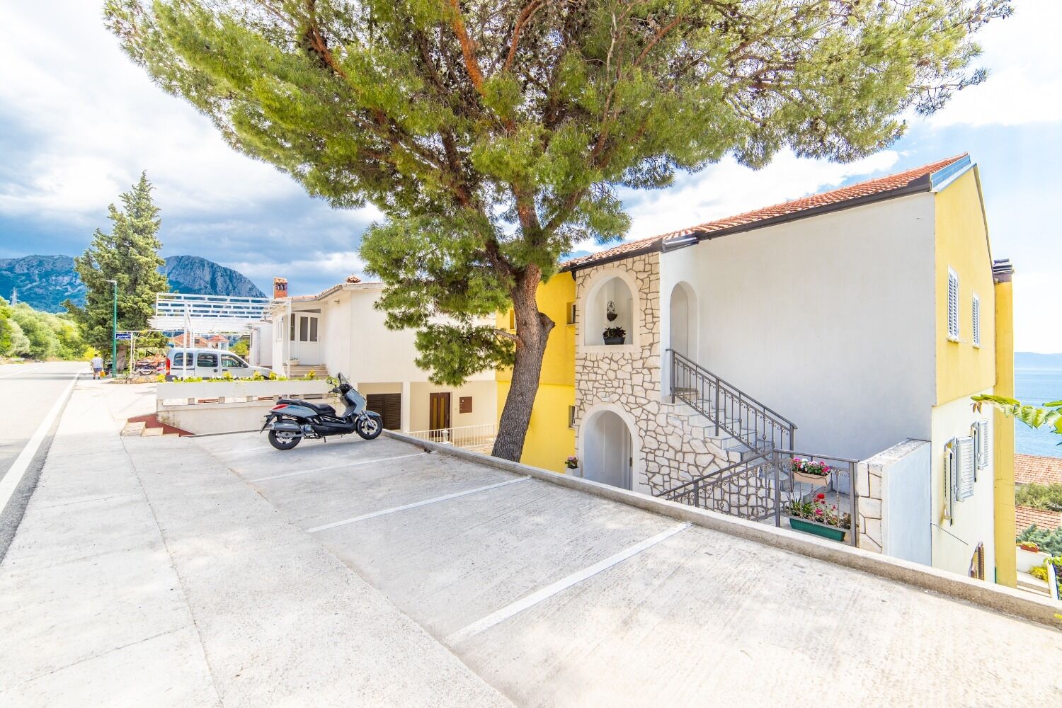 Apartments More 10392-A1