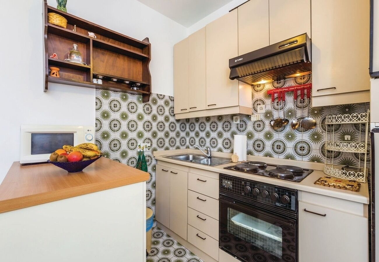 Apartment Dari 103911-A1