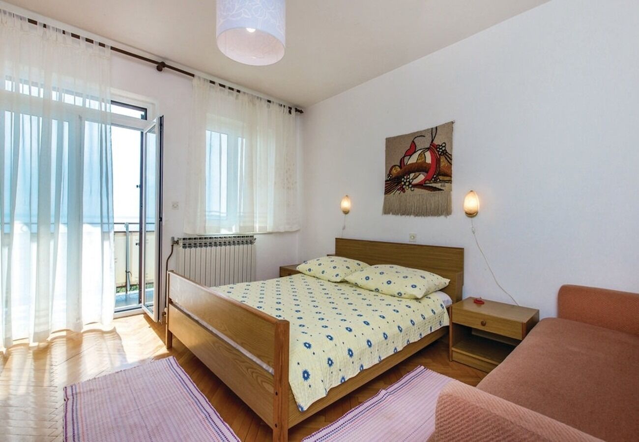 Apartment Dari 103911-A1