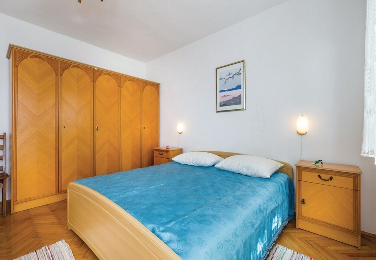 Apartment Dari 103911-A1