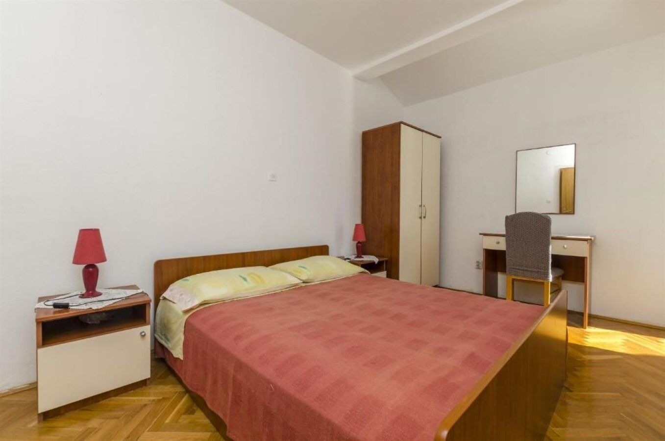 Apartments Mil 103931-A1