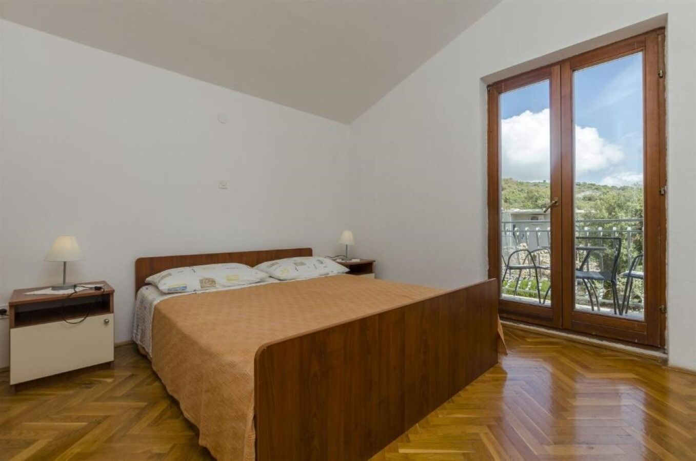 Apartments Mil 103931-A2