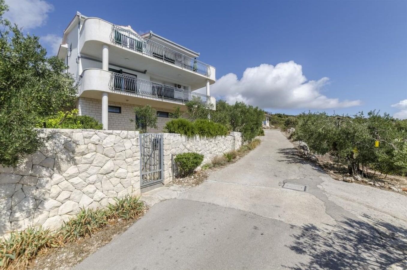 Apartments Mil 103931-A1