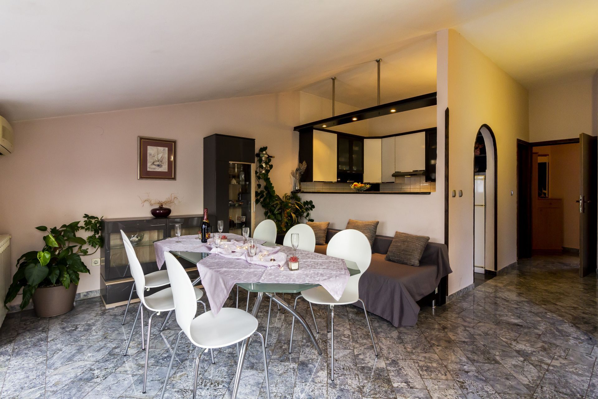 Apartments Mir 103971-A5