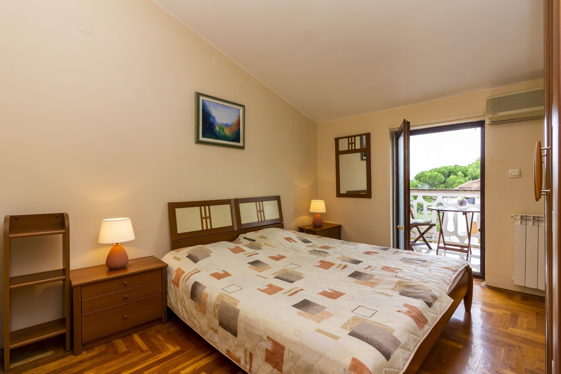 Apartments Mir 103971-A5