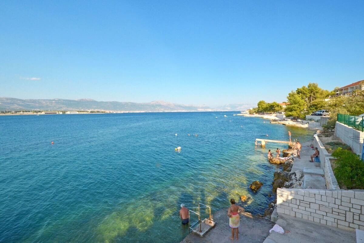 Apartments Sima 104011-A1