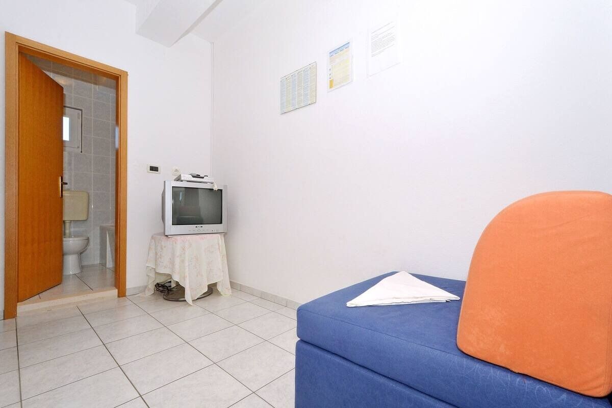 Apartments Sima 104011-A1