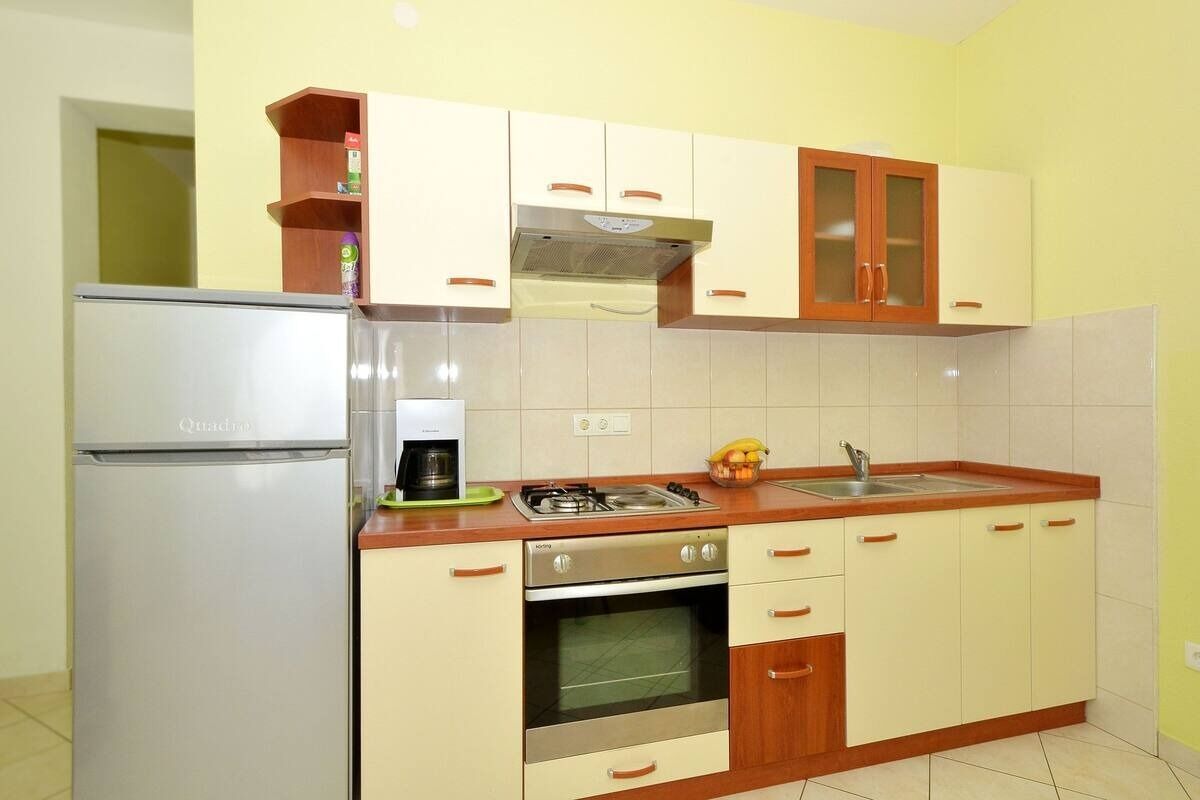 Apartments Sima 104011-A3