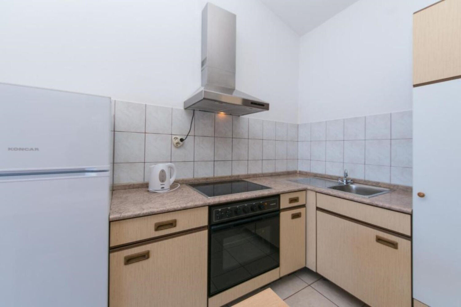 Apartments Gordan 104031-A1