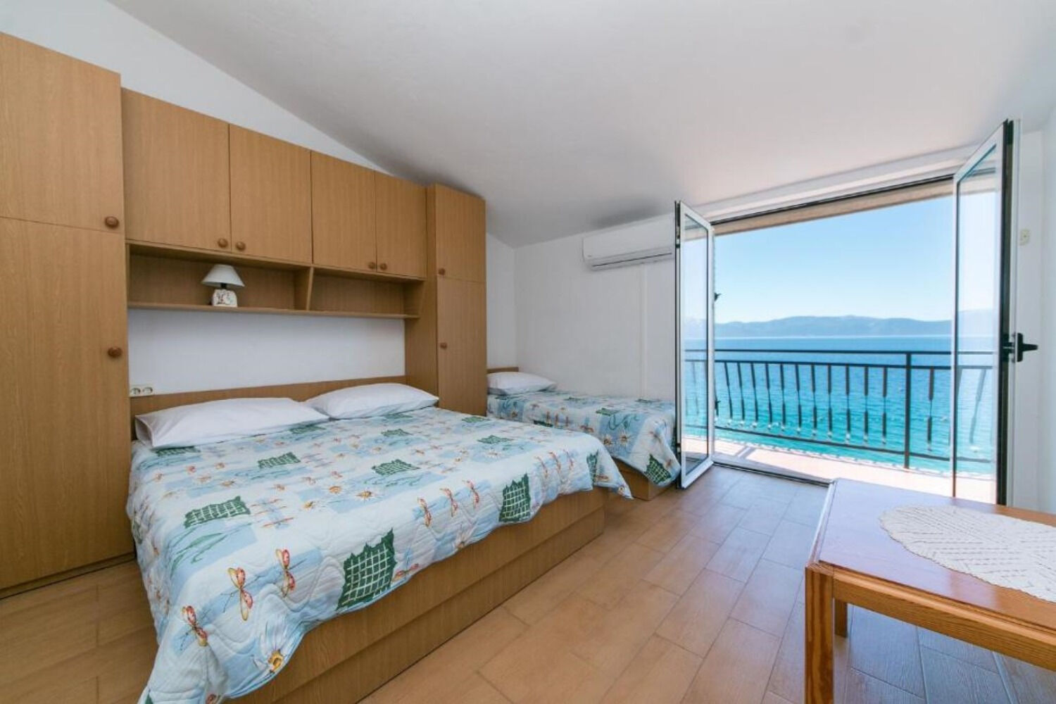 Apartments Gordan 104031-A2