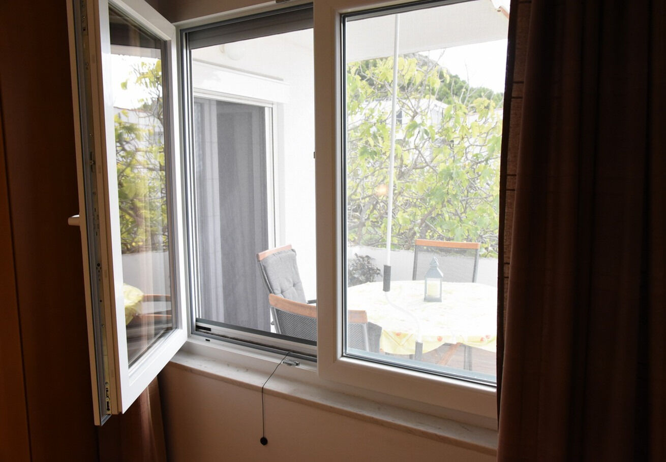 Apartments Ema 104051-A1