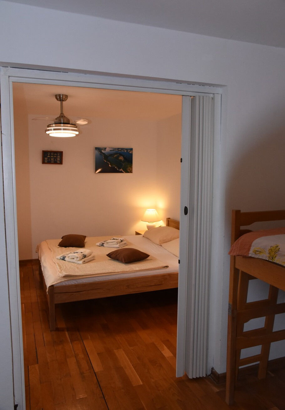 Apartments Ema 104051-A1