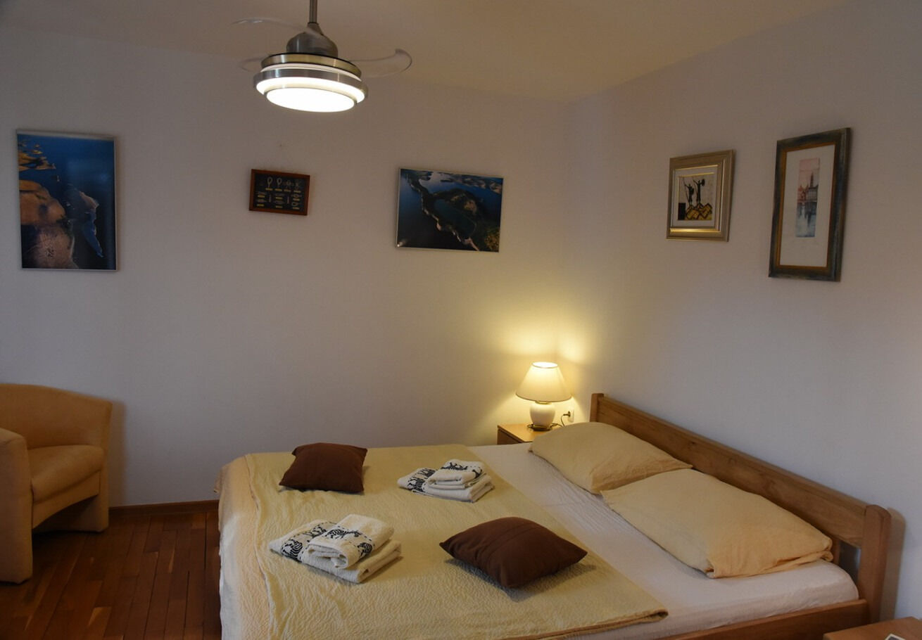 Apartments Ema 104051-A1