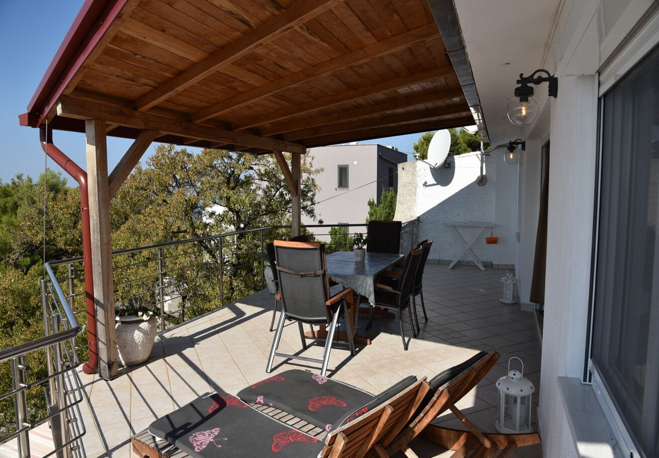 Apartments Ema 104051-A3