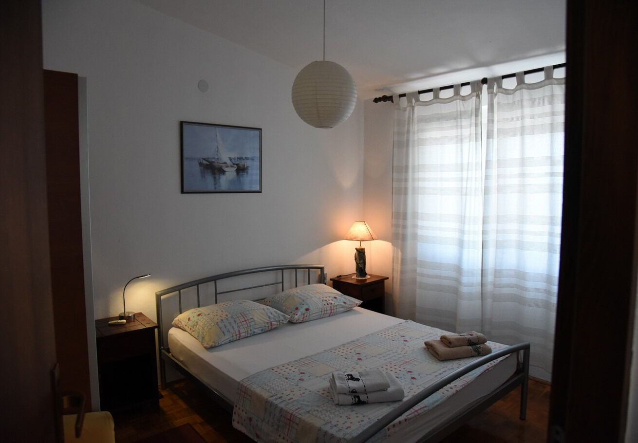 Apartments Ema 104051-A3