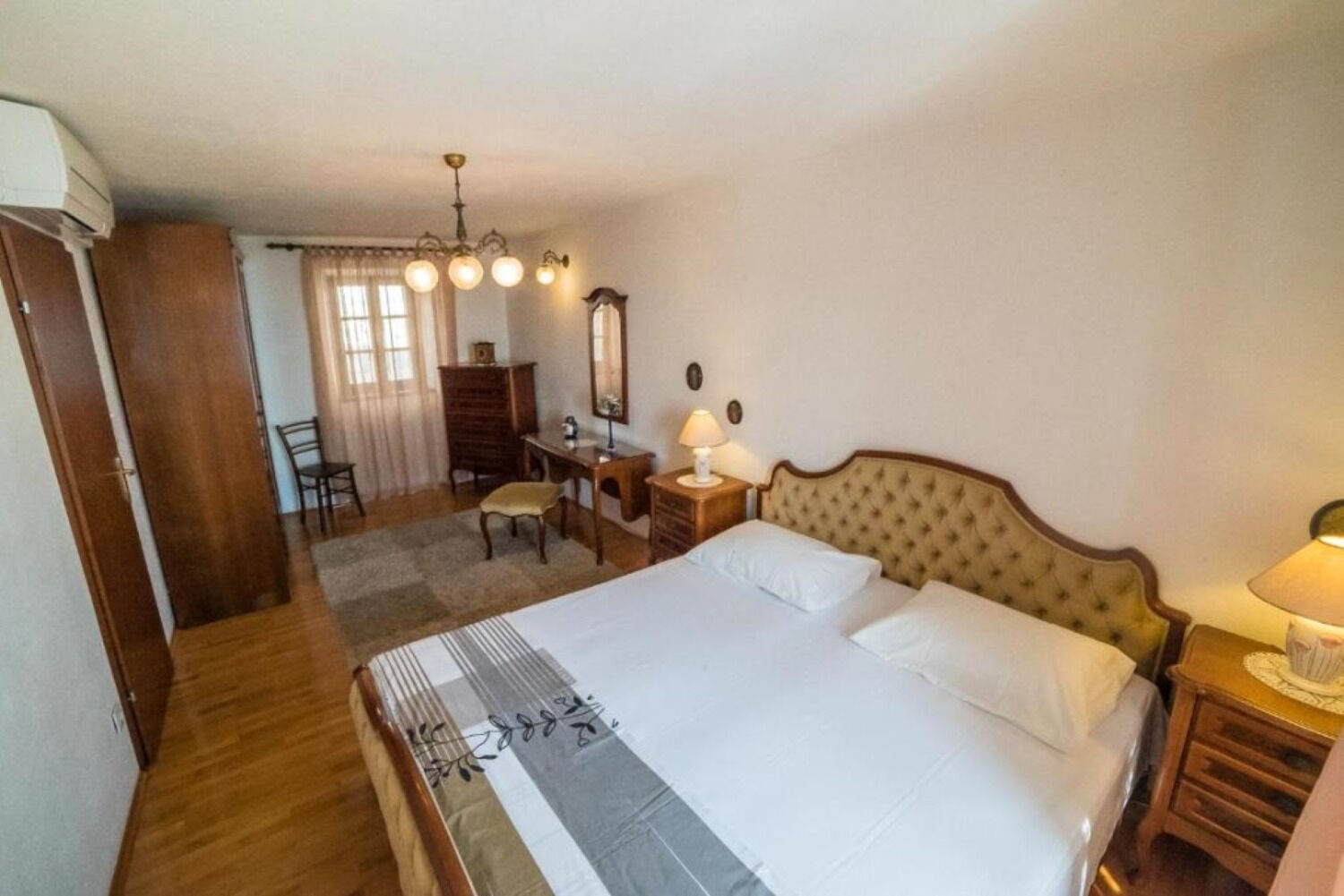 Apartments Ela 10423-A1