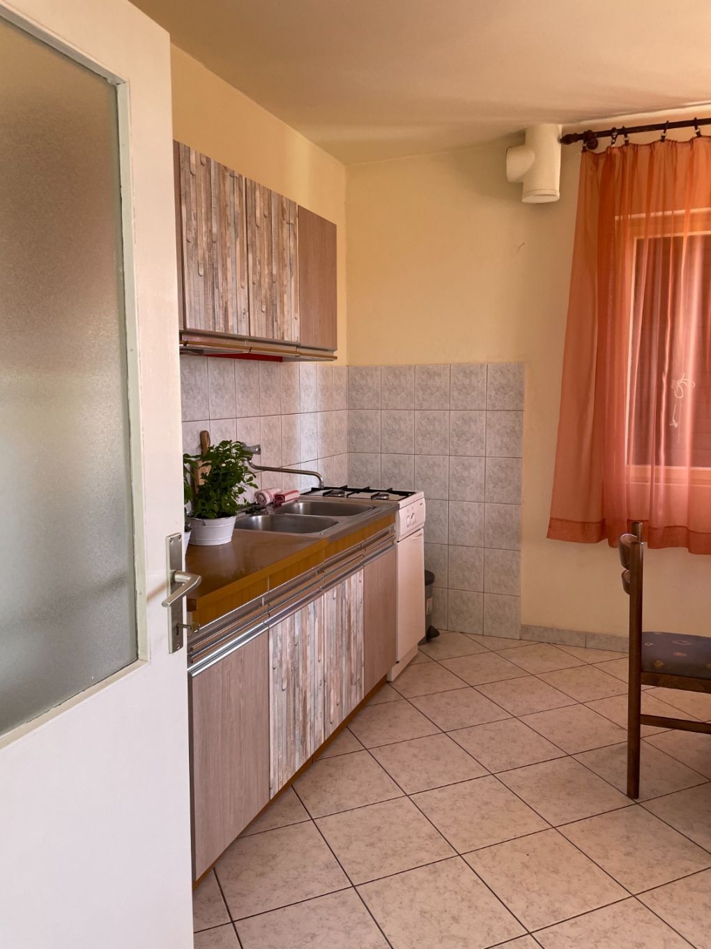 Apartments Ivan 10427-A1