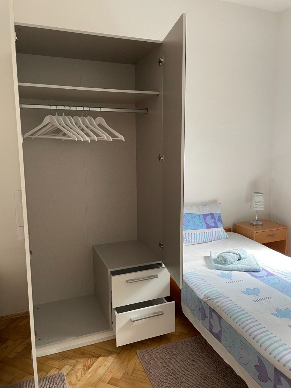 Apartments Ivan 10427-A1