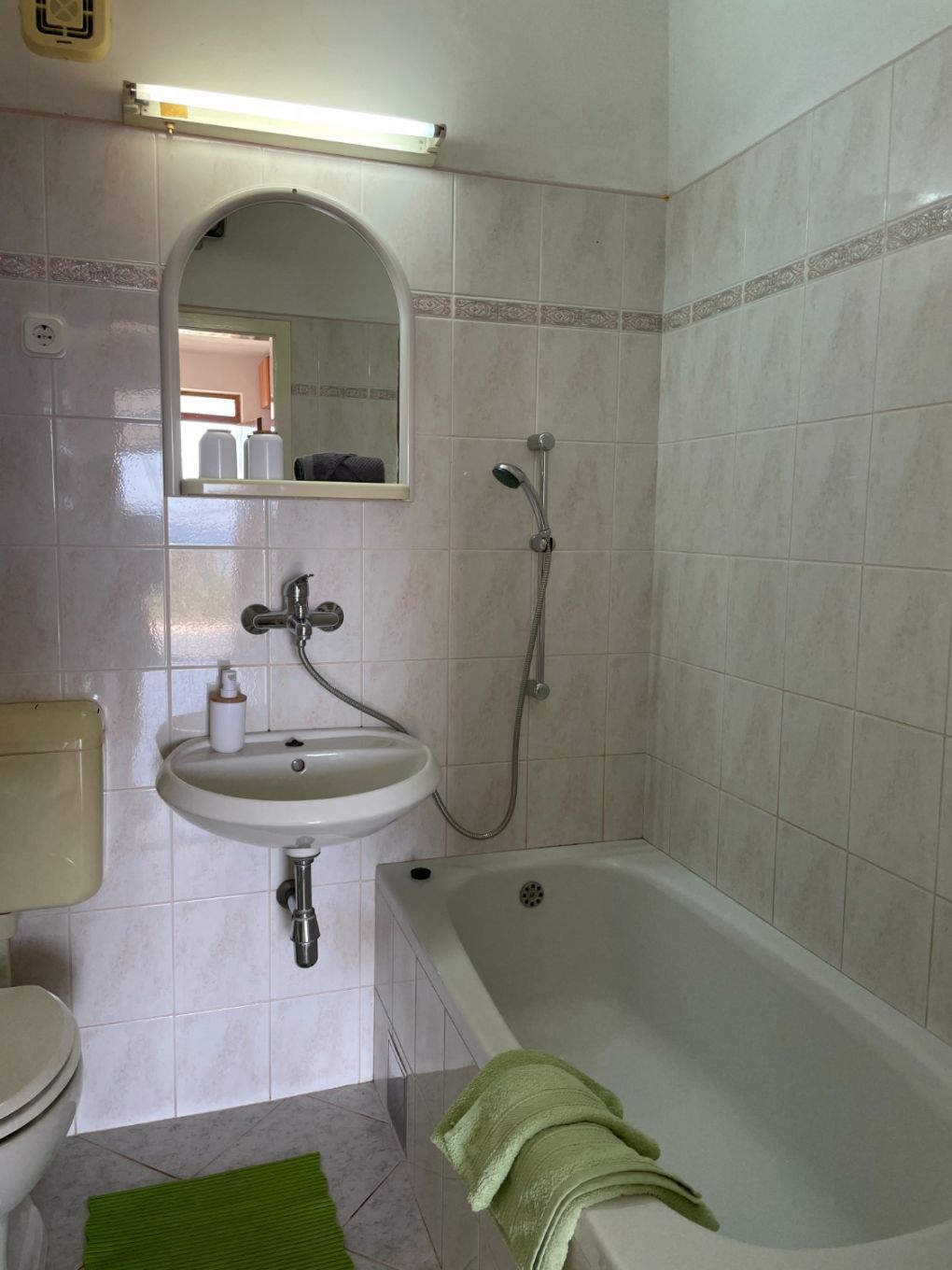 Apartments Ivan 10427-A1