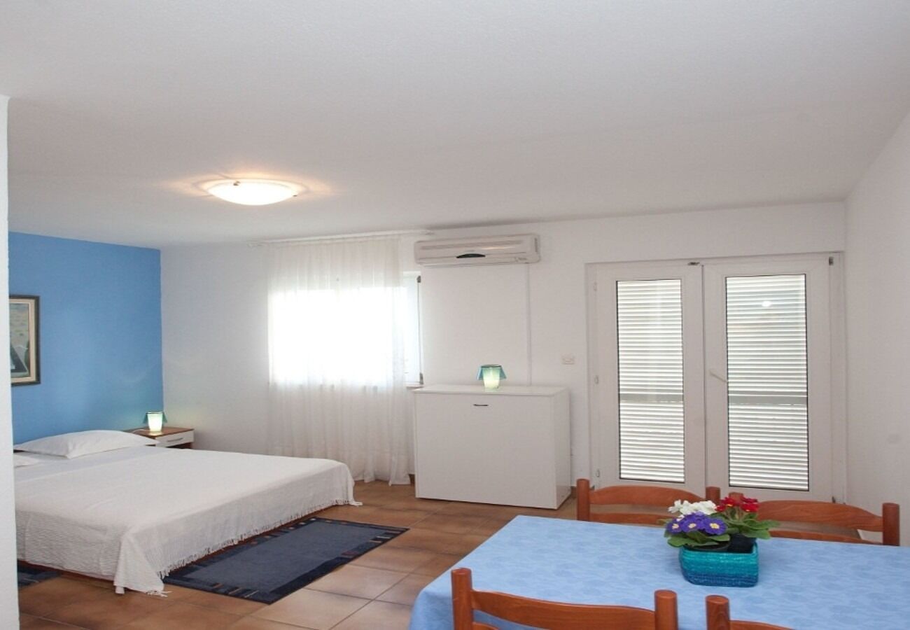 Apartments Filip 104211-A2