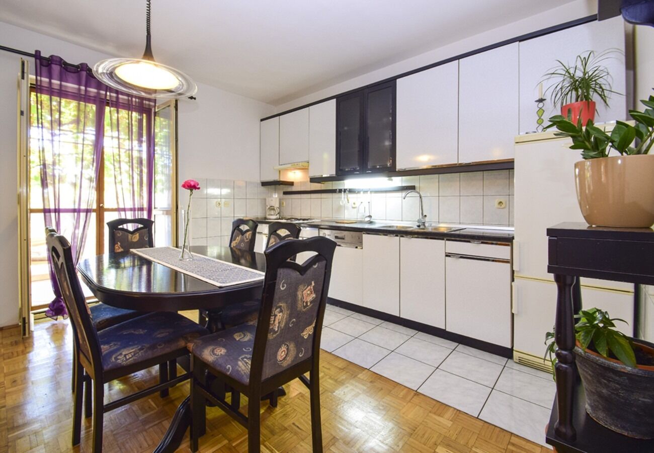 Apartments Snježa 104261-A2