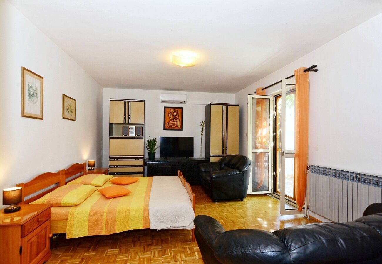 Apartments Snježa 104261-A2