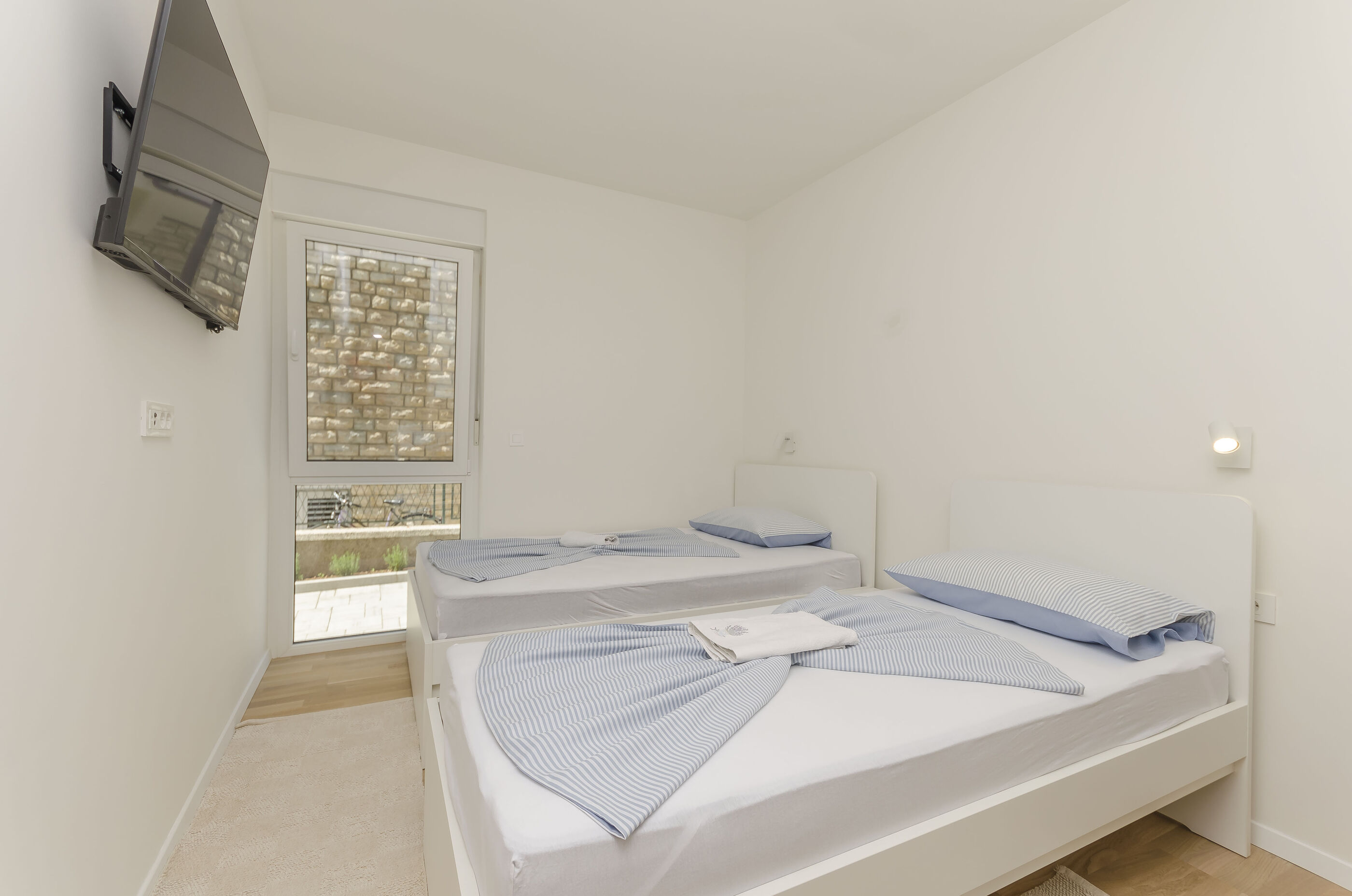 Apartment Adriatic with pool 104291-A1
