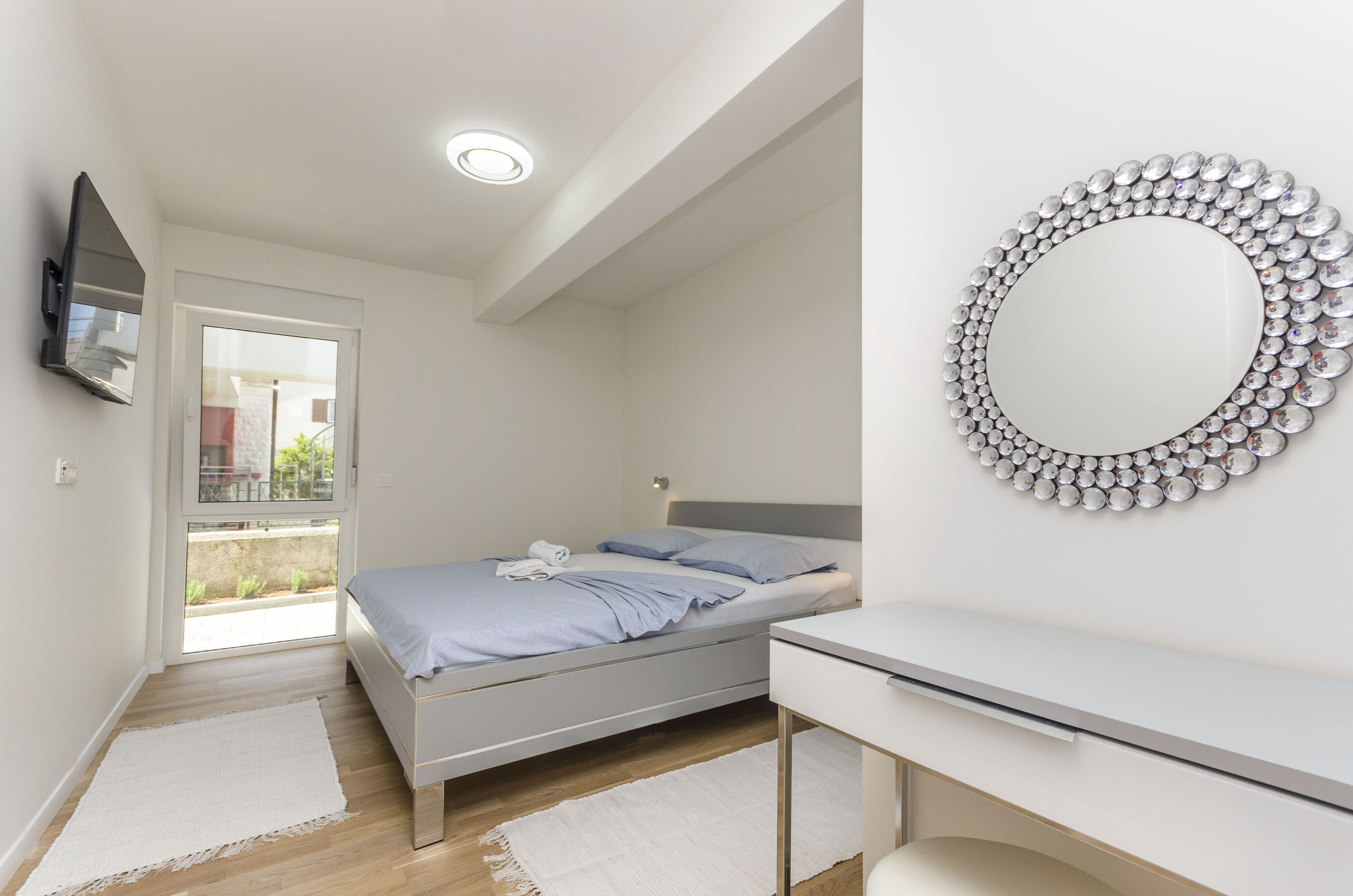 Apartment Adriatic with pool 104291-A1