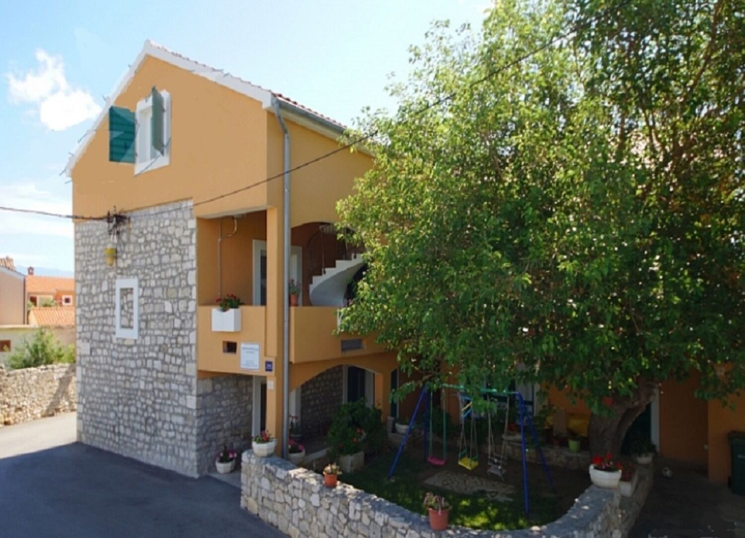 Apartments Stosa 10434-A1