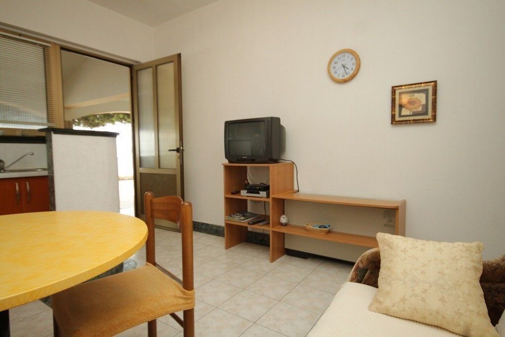 Apartments Kostarina 10443-A1