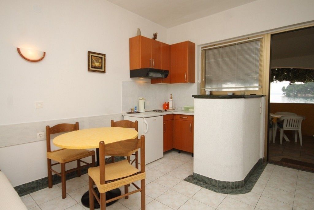 Apartments Kostarina 10443-A1