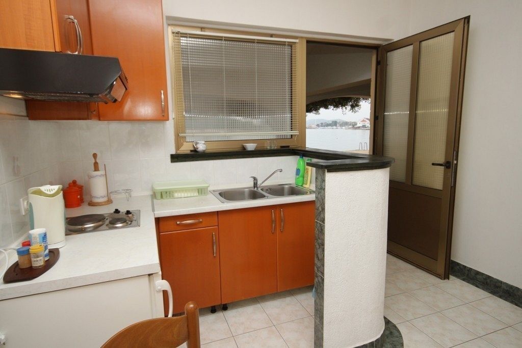 Apartments Kostarina 10443-A1