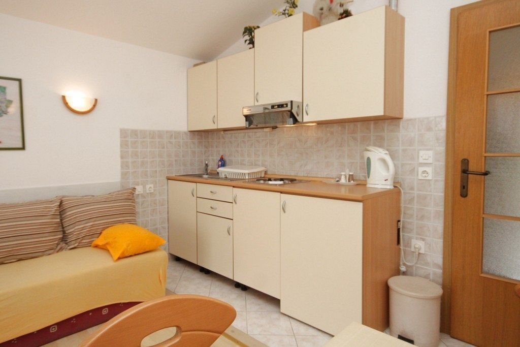 Apartments Kostarina 10443-A2