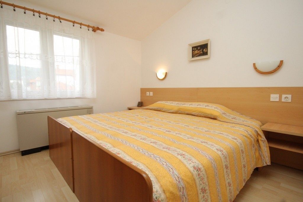 Apartments Kostarina 10443-A2