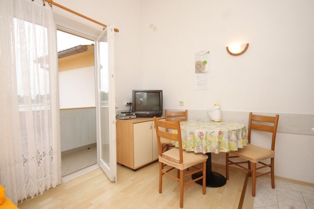Apartments Kostarina 10443-A3