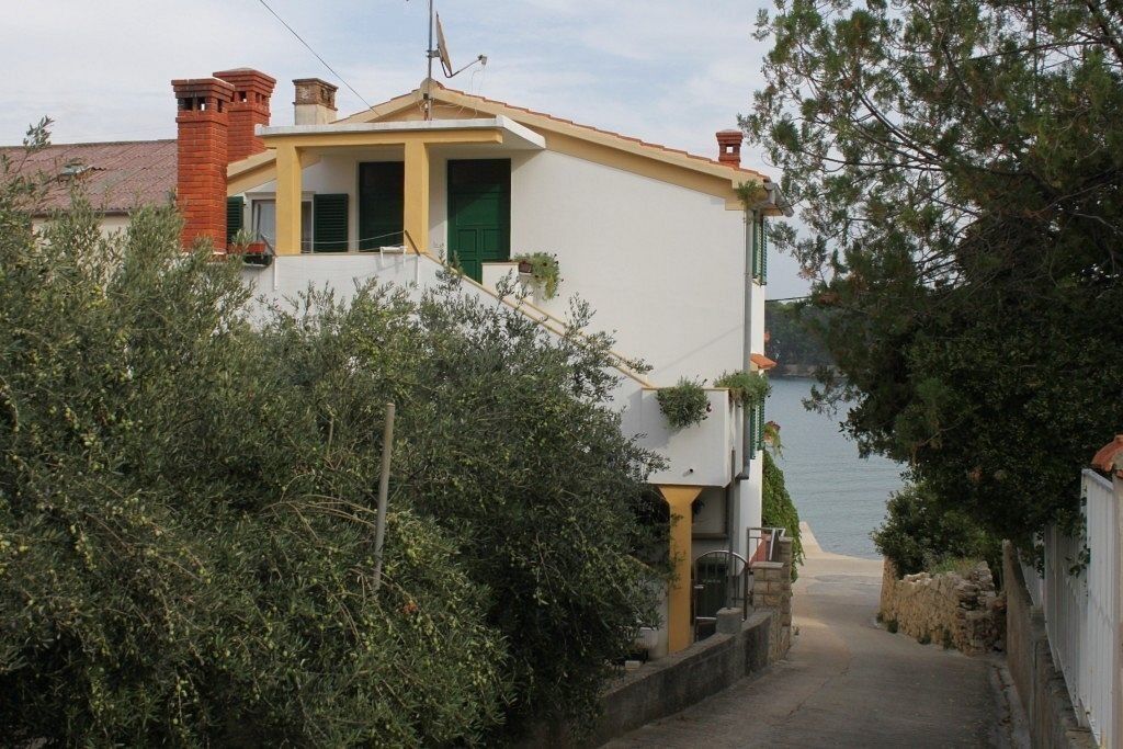 Apartments Kostarina 10443-A1
