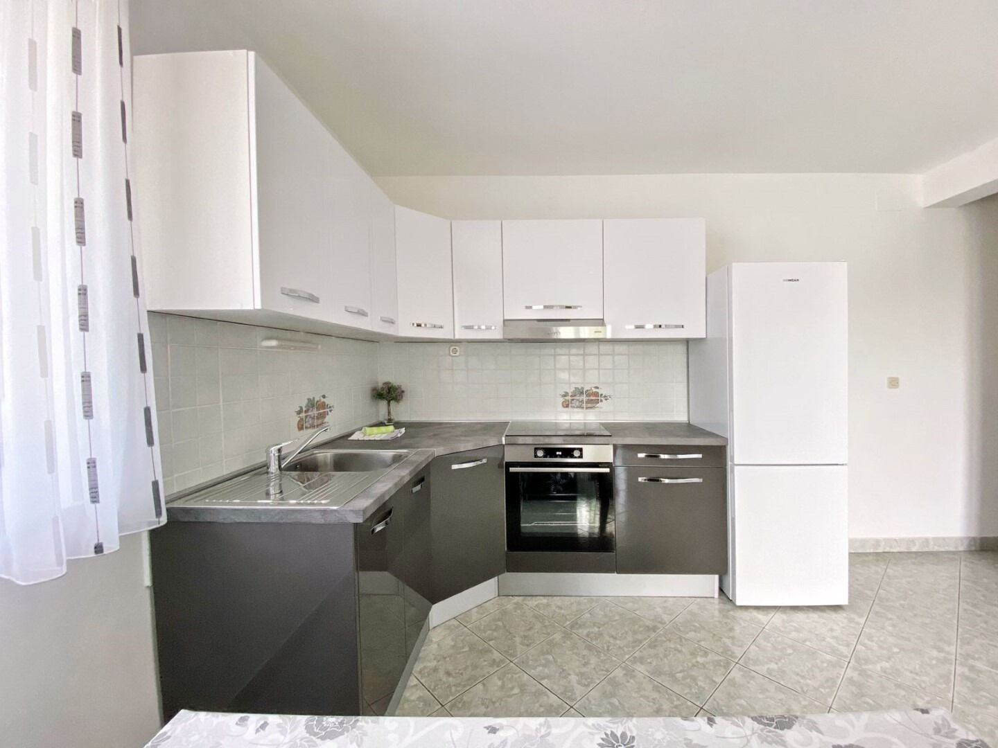Apartments Vese 10447-A1