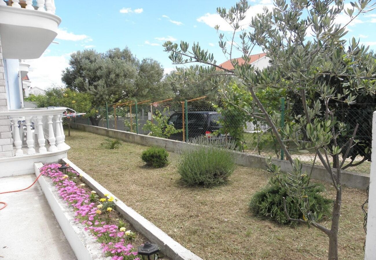 Apartments Vese 10447-A2