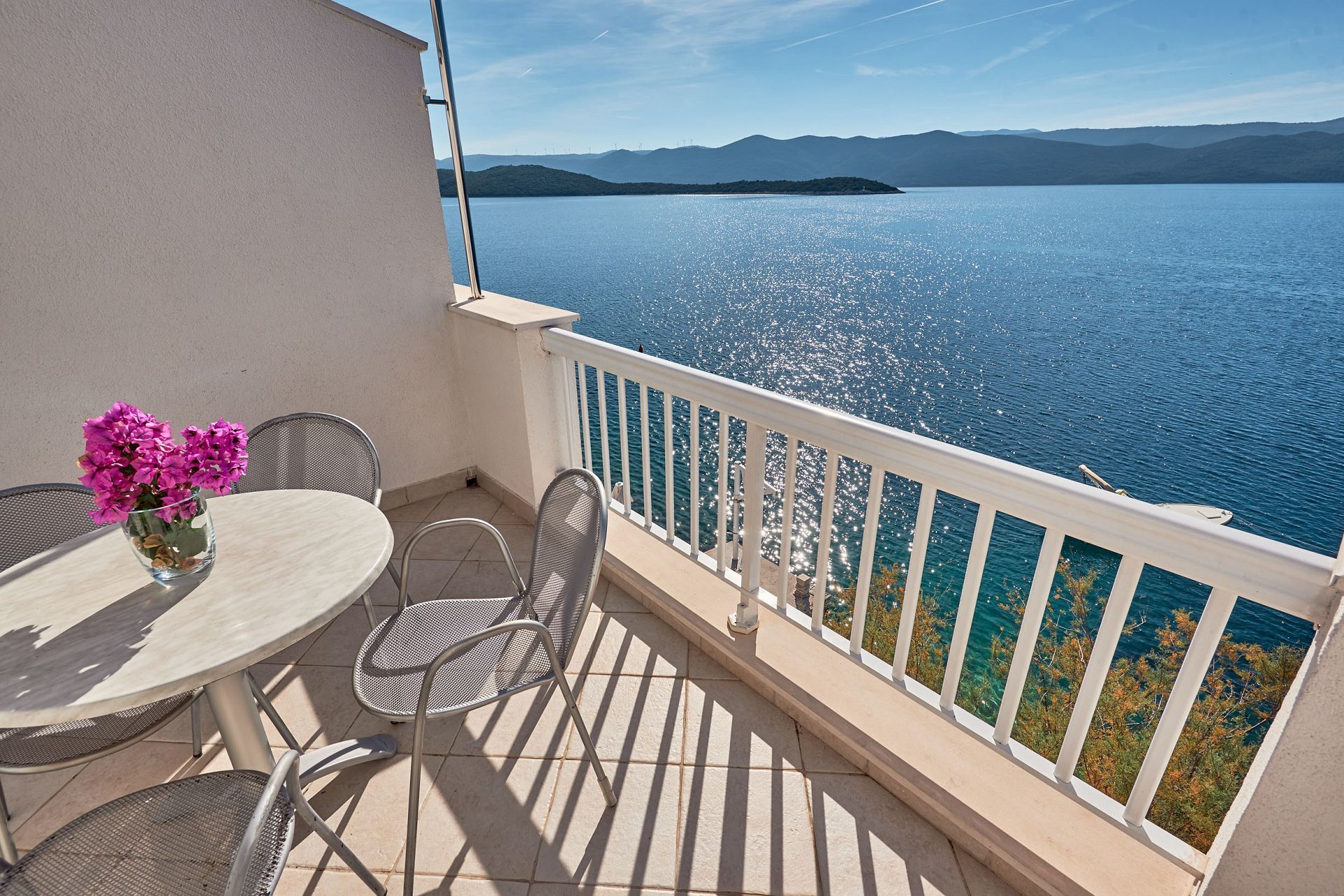 Apartments Sea front 10449-A2
