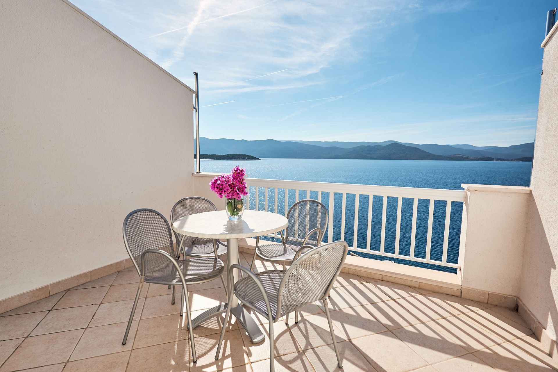 Apartments Sea front 10449-A2