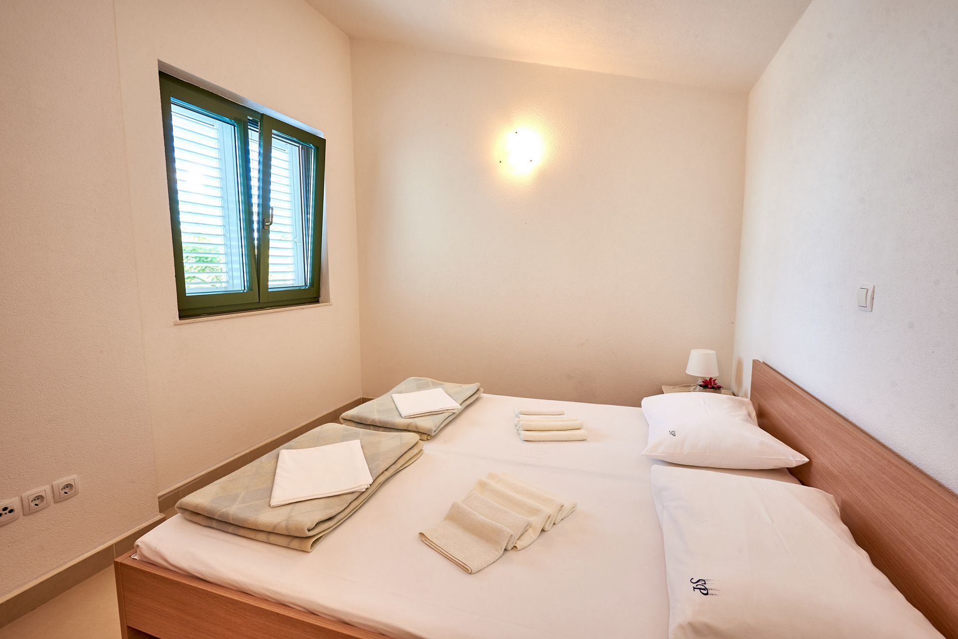 Apartments Sea front 10449-A3
