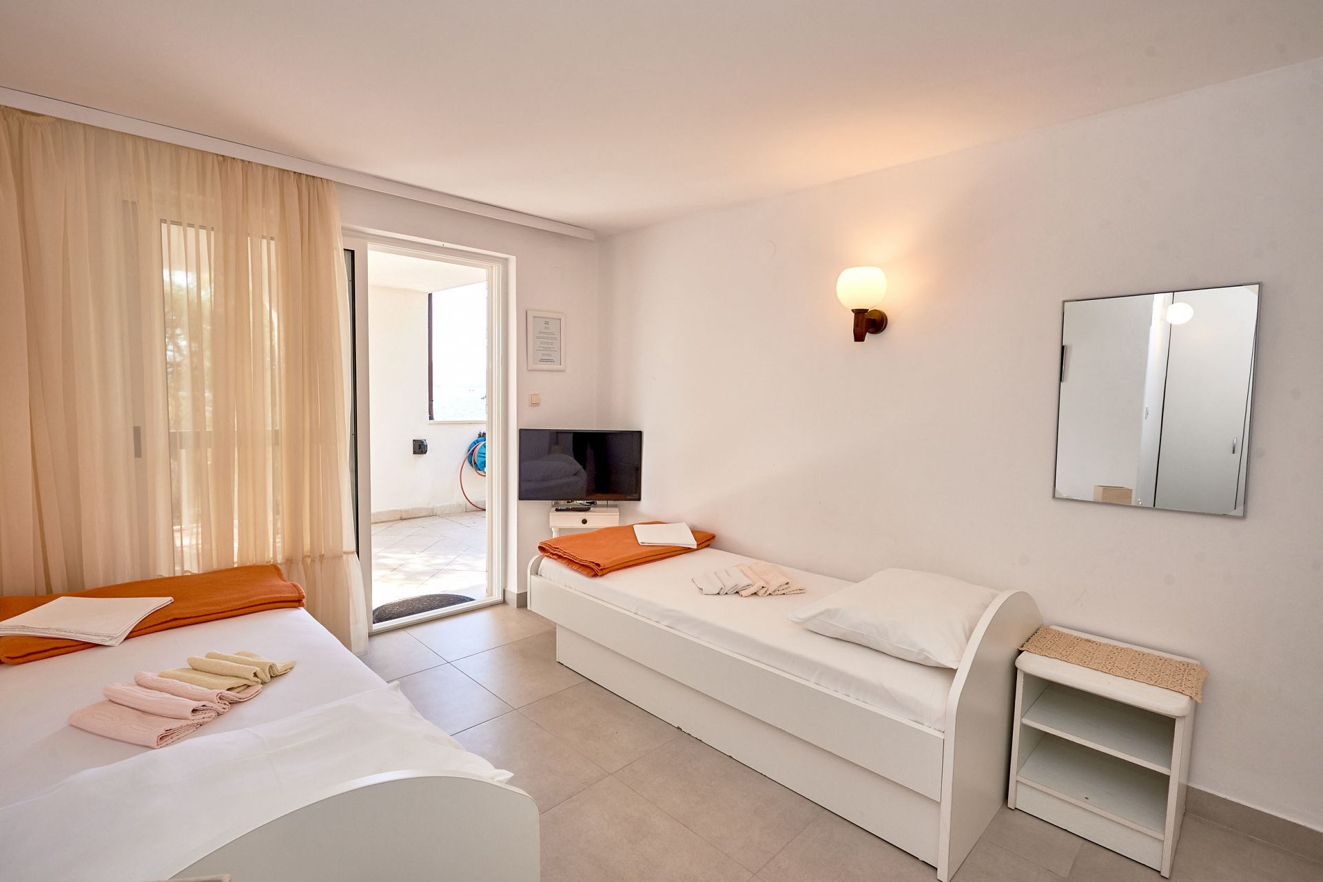 Apartments Sea front 10449-A5