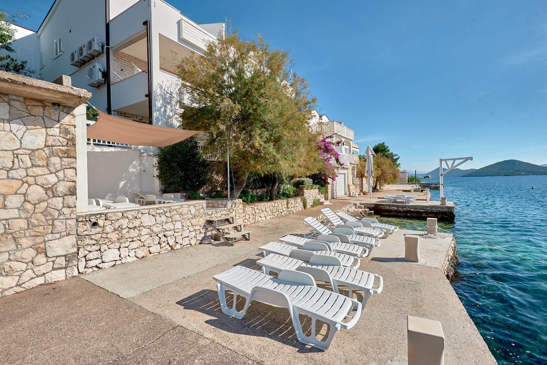 Apartments Sea front 10449-A4