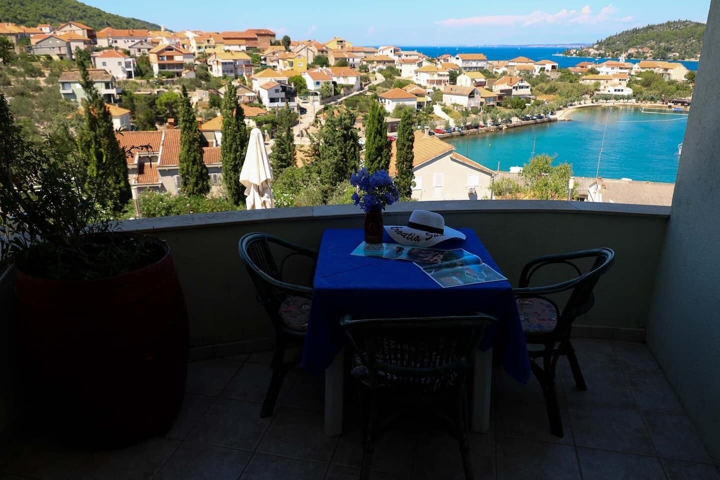 Apartments Novis 104421-A2