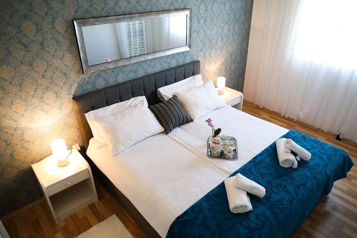 Apartments Novis 104421-A2