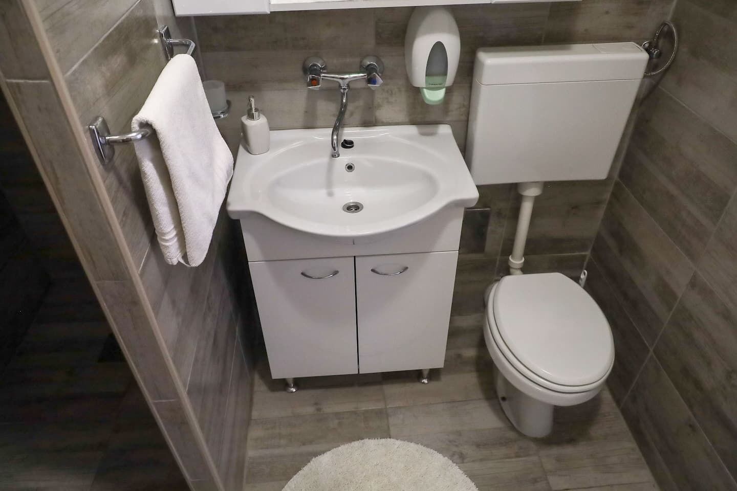 Apartments Novis 104421-A2
